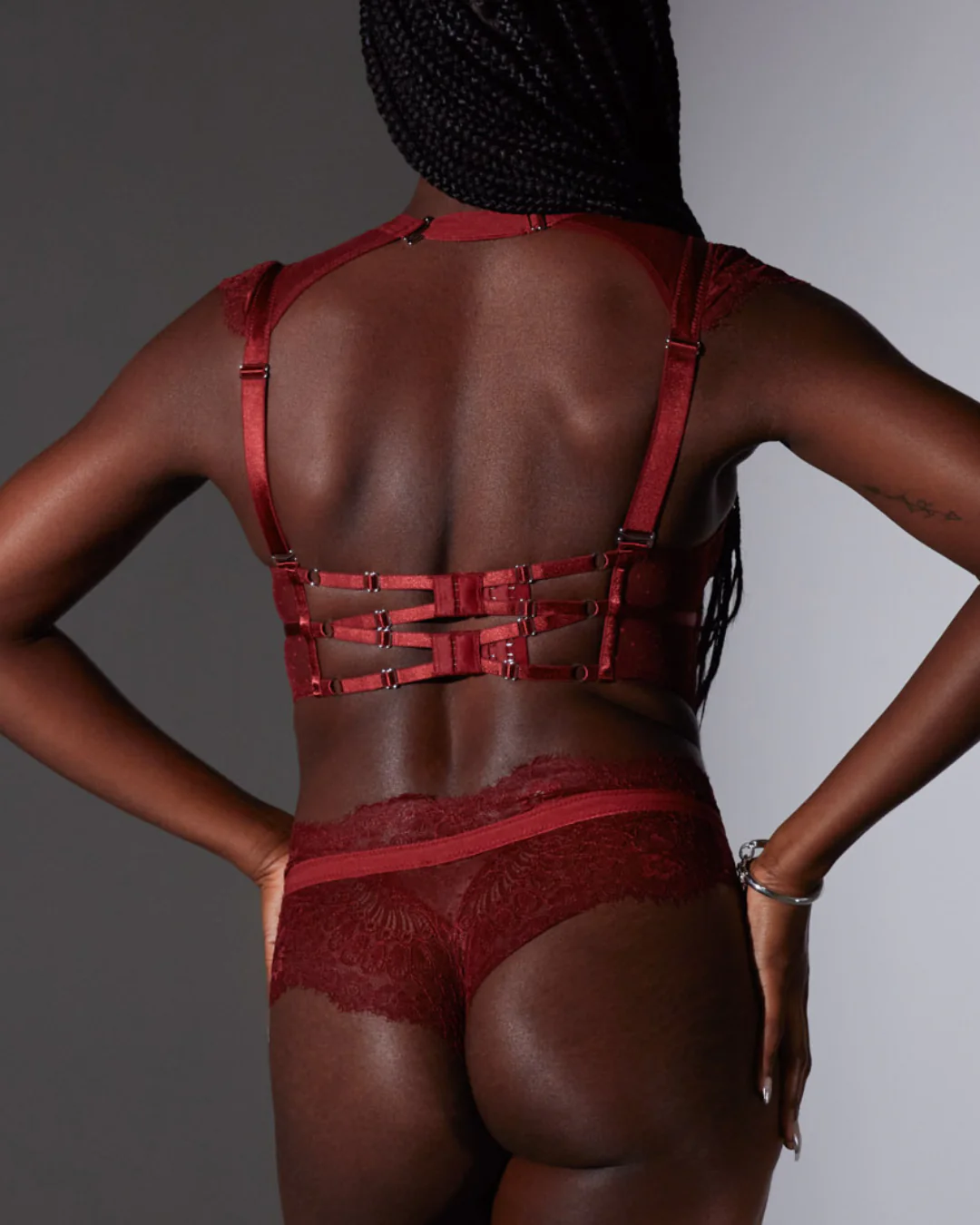 Minna Thong - Ruby - Image 5